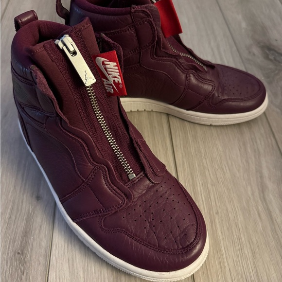 Women’s Jordan 1 Retro High Zip Bordeaux, Size 6 - Picture 7 of 7